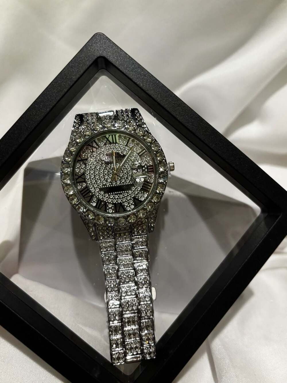 Iced Out Rhinestone Quartz Watch - Picture 2 of 4